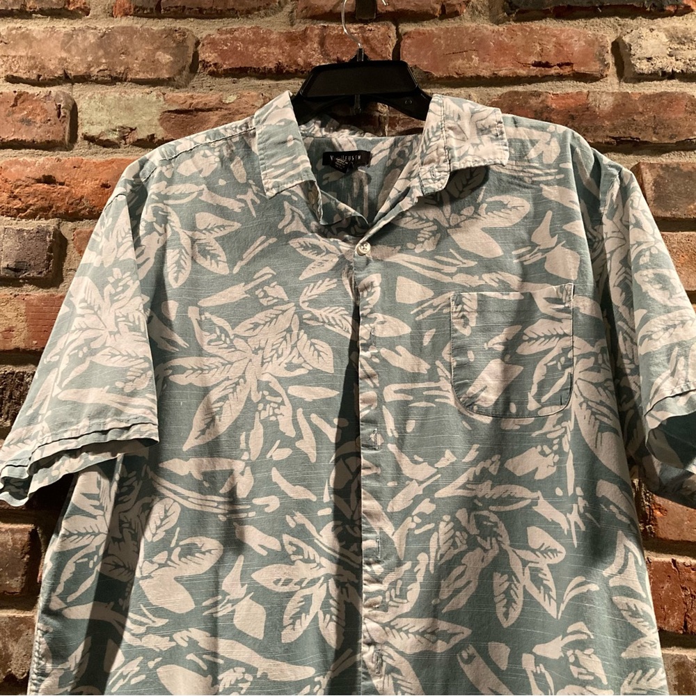 Men’s Van Heusen Short Sleeve Shirt XL